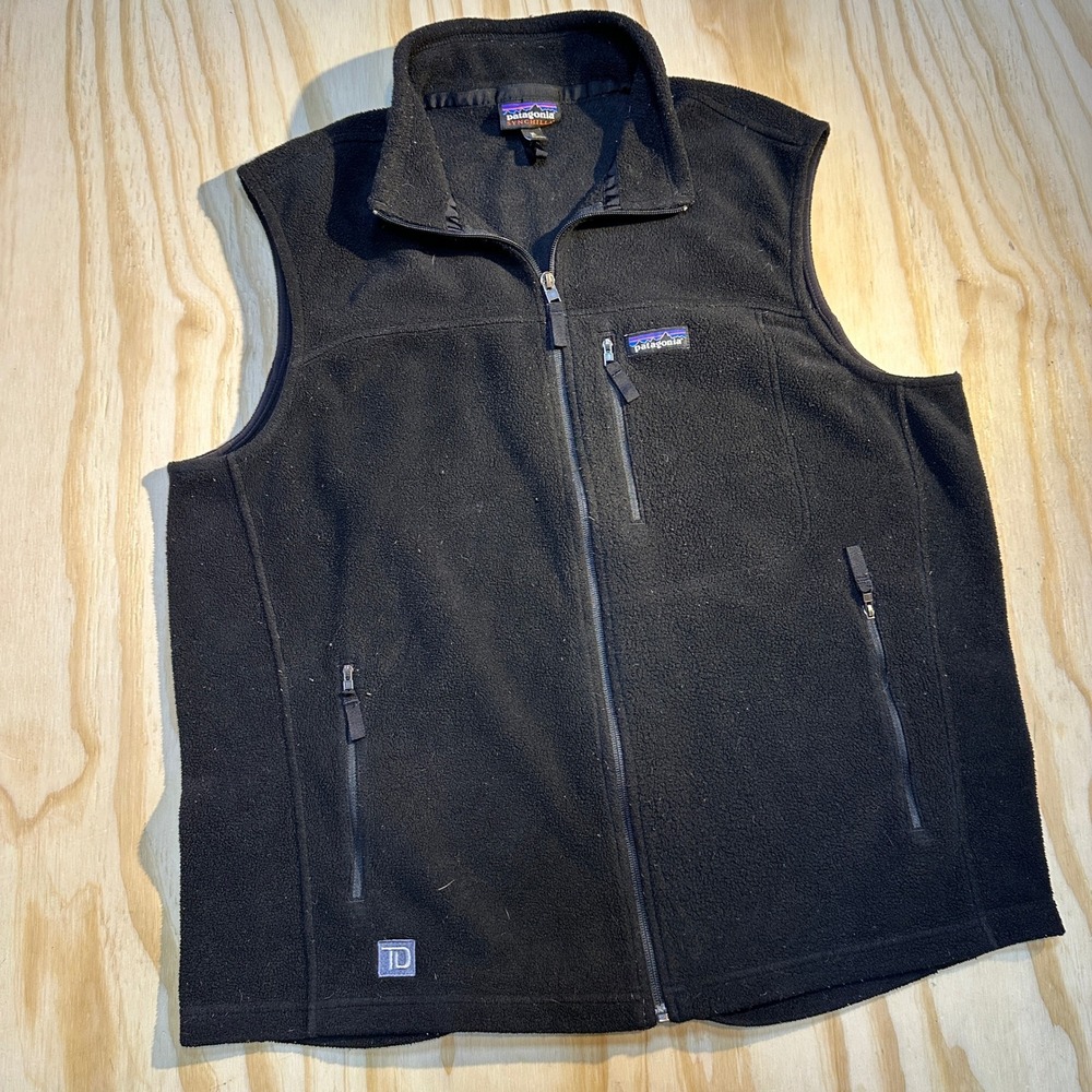 Patagonia Men's Classic Synchilla Fleece Full Zip Black Vest Size XL